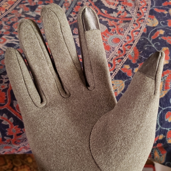 Beige, Fleece smart phone friendly, socialite gloves with faux fur cuff- SO SOFT - Picture 3 of 5